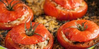 Tomates farcies aux courgettes et riz